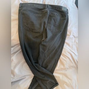 Womens Black American Eagle Jean Hi rise girlfriend fit. Great condition!